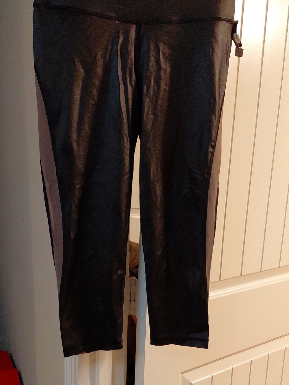 Women's Crop track pants with Nude strip. Size Mefium. Victoria Secrets